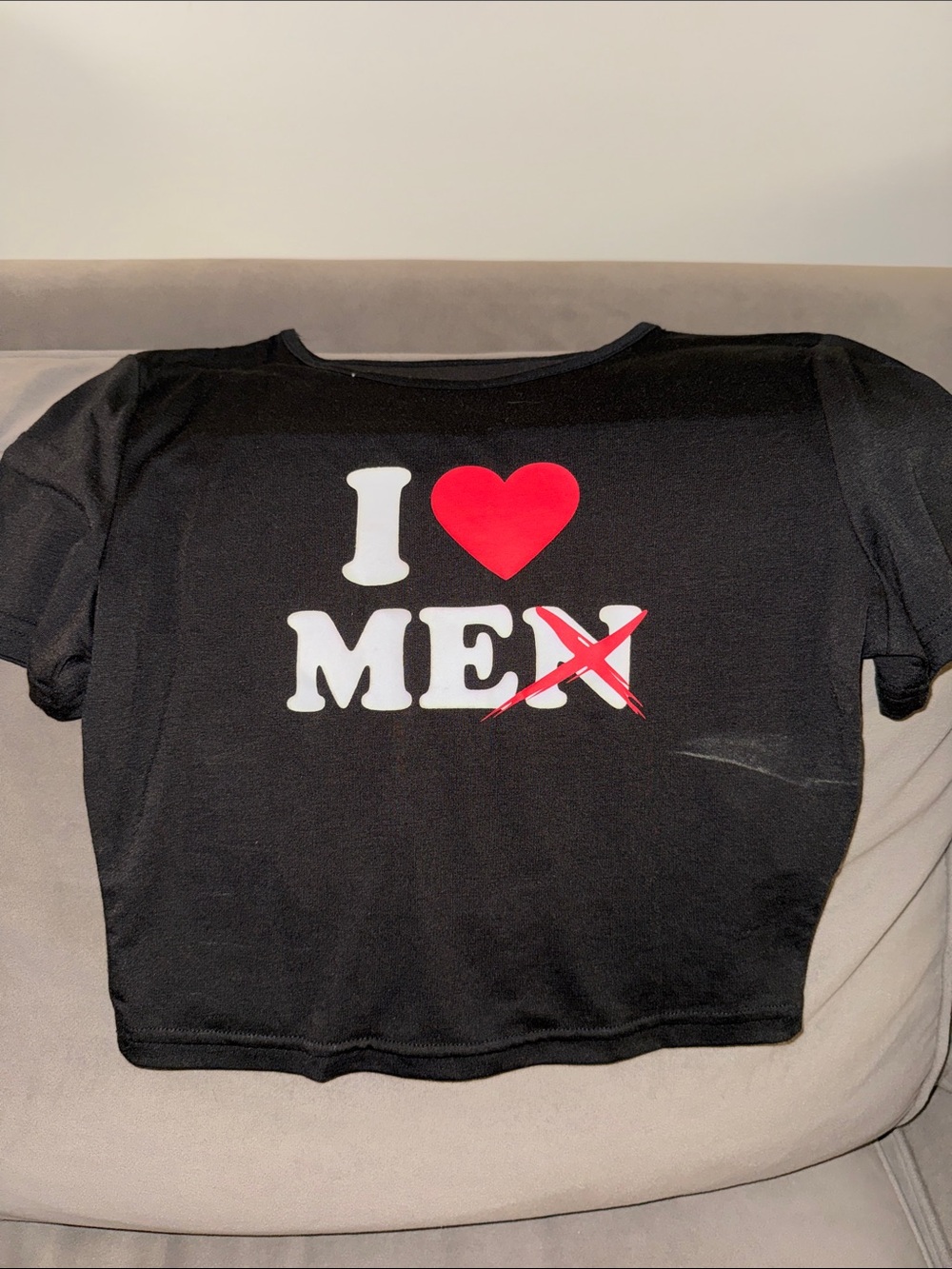 I ♥ Men Graphic Black Crop Tee